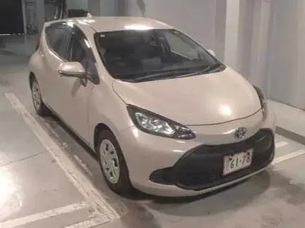 2022 TOYOTA AQUA