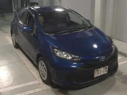 2025 TOYOTA AQUA