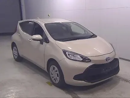 2022 TOYOTA AQUA