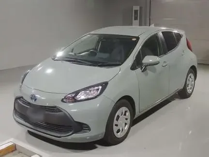 2022 TOYOTA AQUA