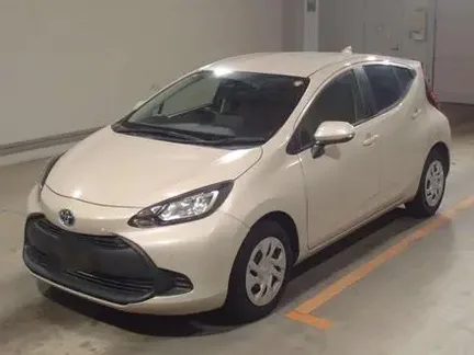 2022 TOYOTA AQUA