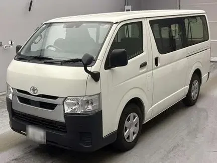 2022 TOYOTA HIACE