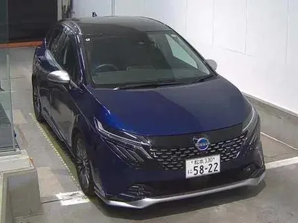 2024 NISSAN AURA