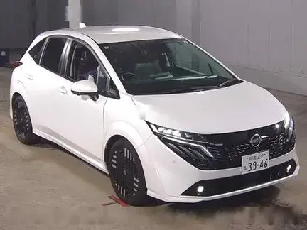 2025 NISSAN AURA