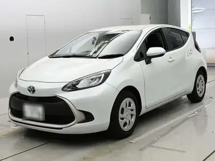 2025 TOYOTA AQUA