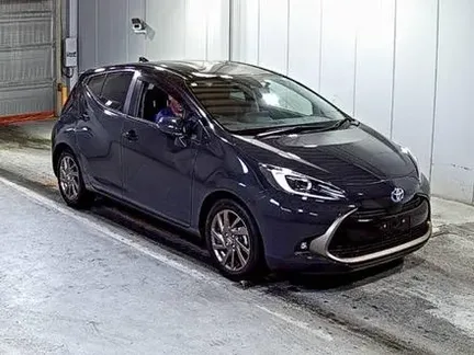 2025 TOYOTA AQUA