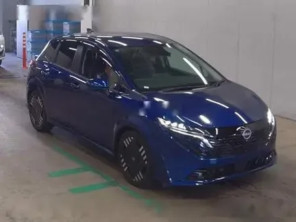 2025 NISSAN AURA