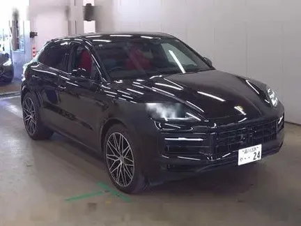 2024 PORSCHE CAYENNE