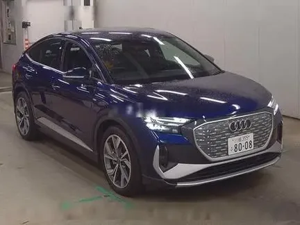 2023 AUDI Q4