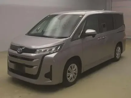 2022 TOYOTA NOAH