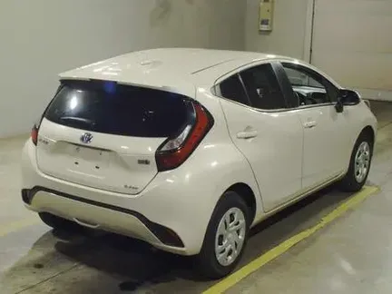 2022 TOYOTA AQUA
