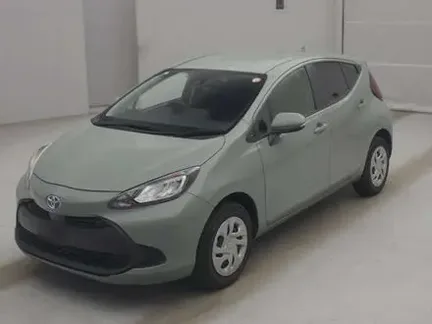 2022 TOYOTA AQUA