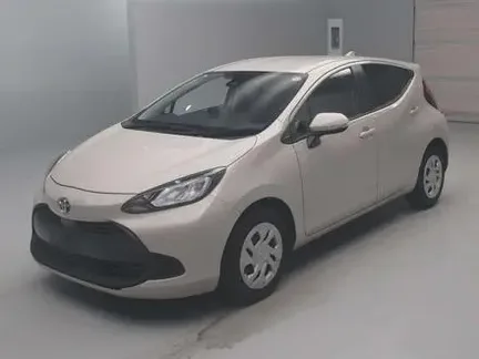 2022 TOYOTA AQUA