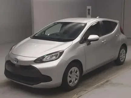2022 TOYOTA AQUA