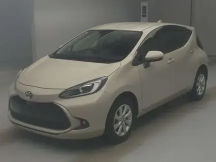 2022 TOYOTA AQUA