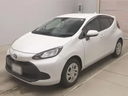 2022 TOYOTA AQUA