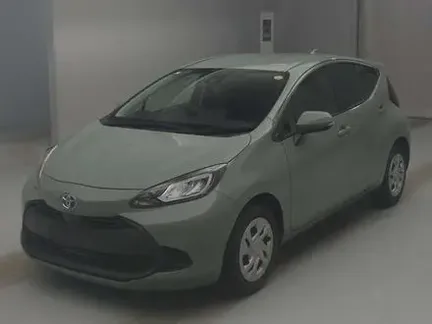 2022 TOYOTA AQUA