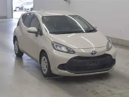 2022 TOYOTA AQUA