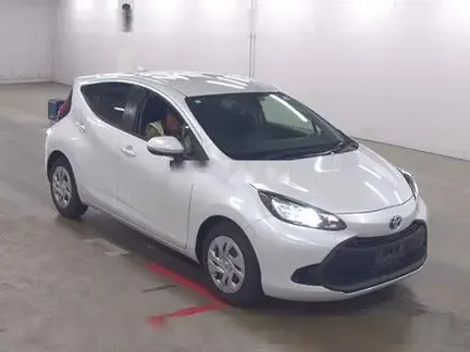 2022 TOYOTA AQUA