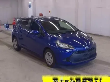 2022 TOYOTA AQUA