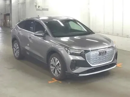 2023 AUDI Q4