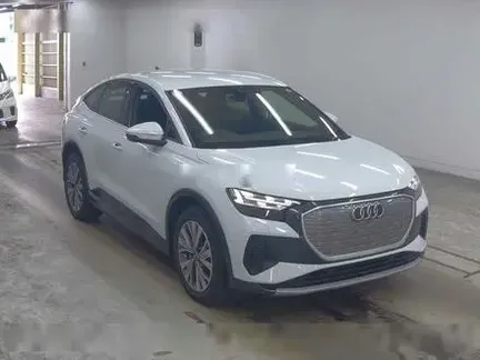 2023 AUDI Q4
