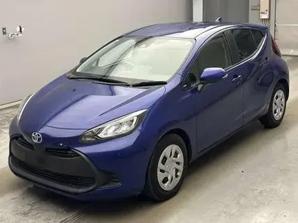 2022 TOYOTA AQUA