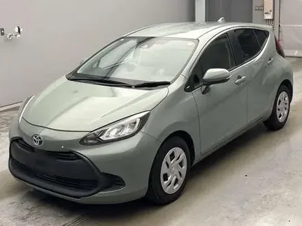 2022 TOYOTA AQUA