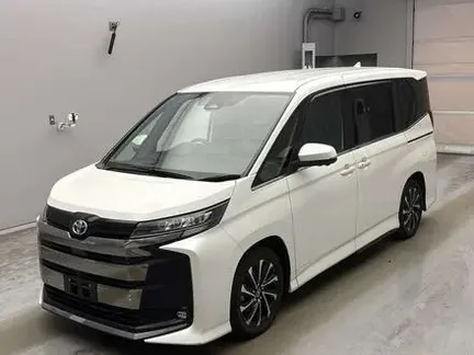 2023 TOYOTA NOAH