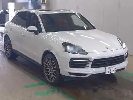 2022 PORSCHE CAYENNE
