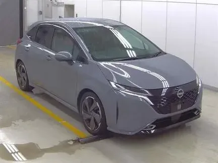 2022 NISSAN AURA