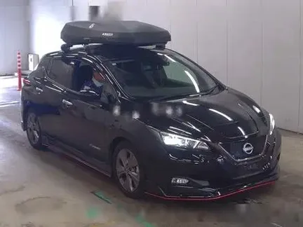 2022 NISSAN LEAF