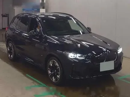 2022 BMW IX3