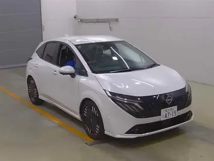 2025 NISSAN AURA