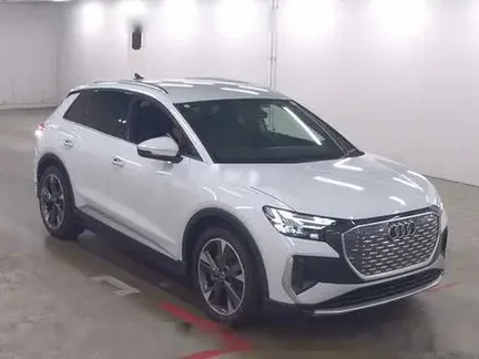 2023 AUDI Q4