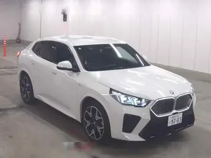 2025 BMW IX2