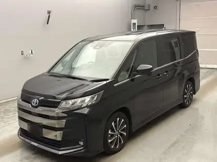 2022 TOYOTA NOAH