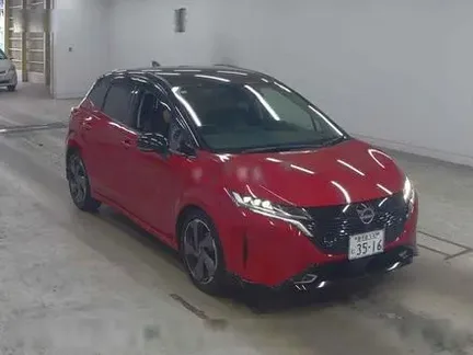 2022 NISSAN AURA
