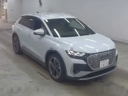 2023 AUDI Q4