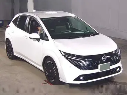 2025 NISSAN AURA