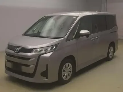 2022 TOYOTA NOAH