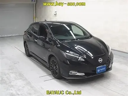2023 NISSAN LEAF