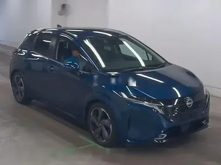 2022 NISSAN AURA