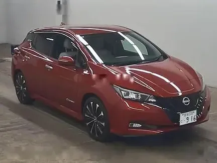 2022 NISSAN LEAF