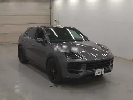 2025 PORSCHE CAYENNE