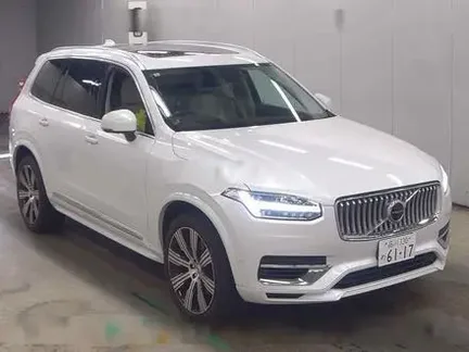 2022 VOLVO XC90