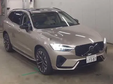 2025 VOLVO XC60