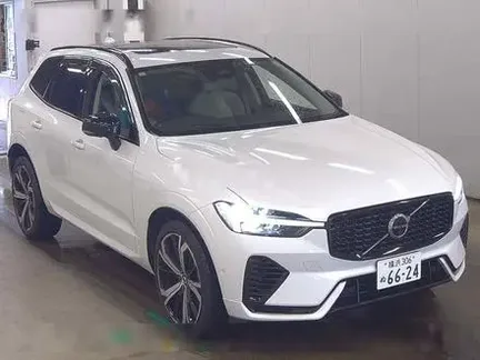 2022 VOLVO XC60