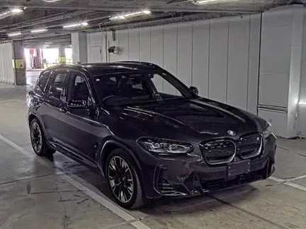 2023 BMW IX3