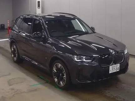 2022 BMW IX3